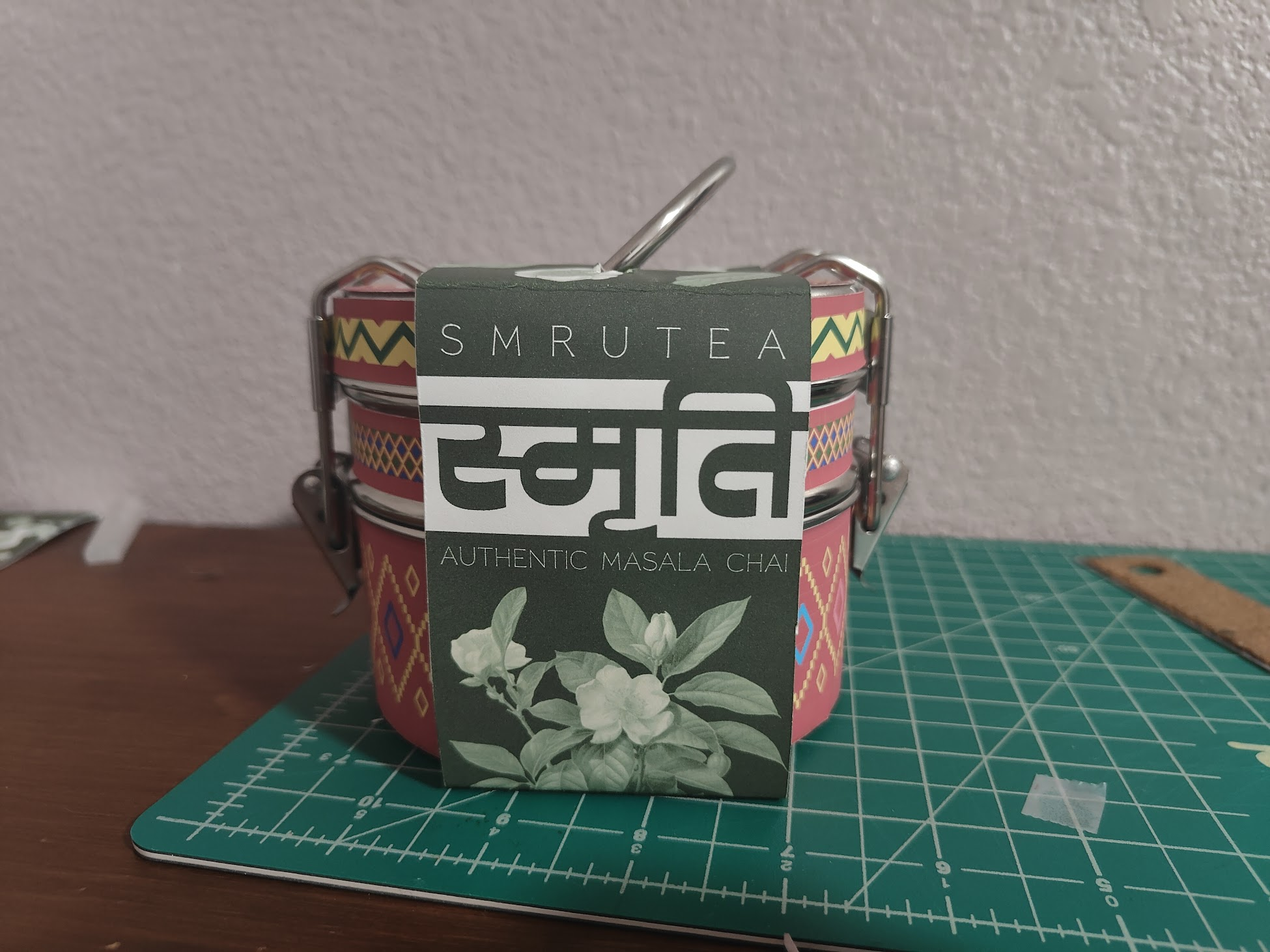 Tiffin assembled with slip